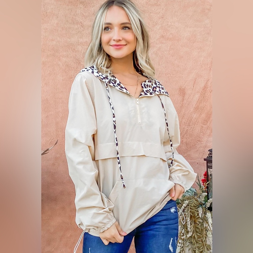 Chic Beige Utility Jacket with Leopard Hood